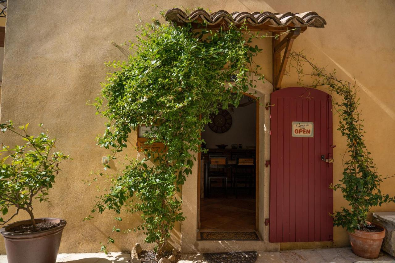 Une Chambre En Luberon Puyvert Kültér fotó