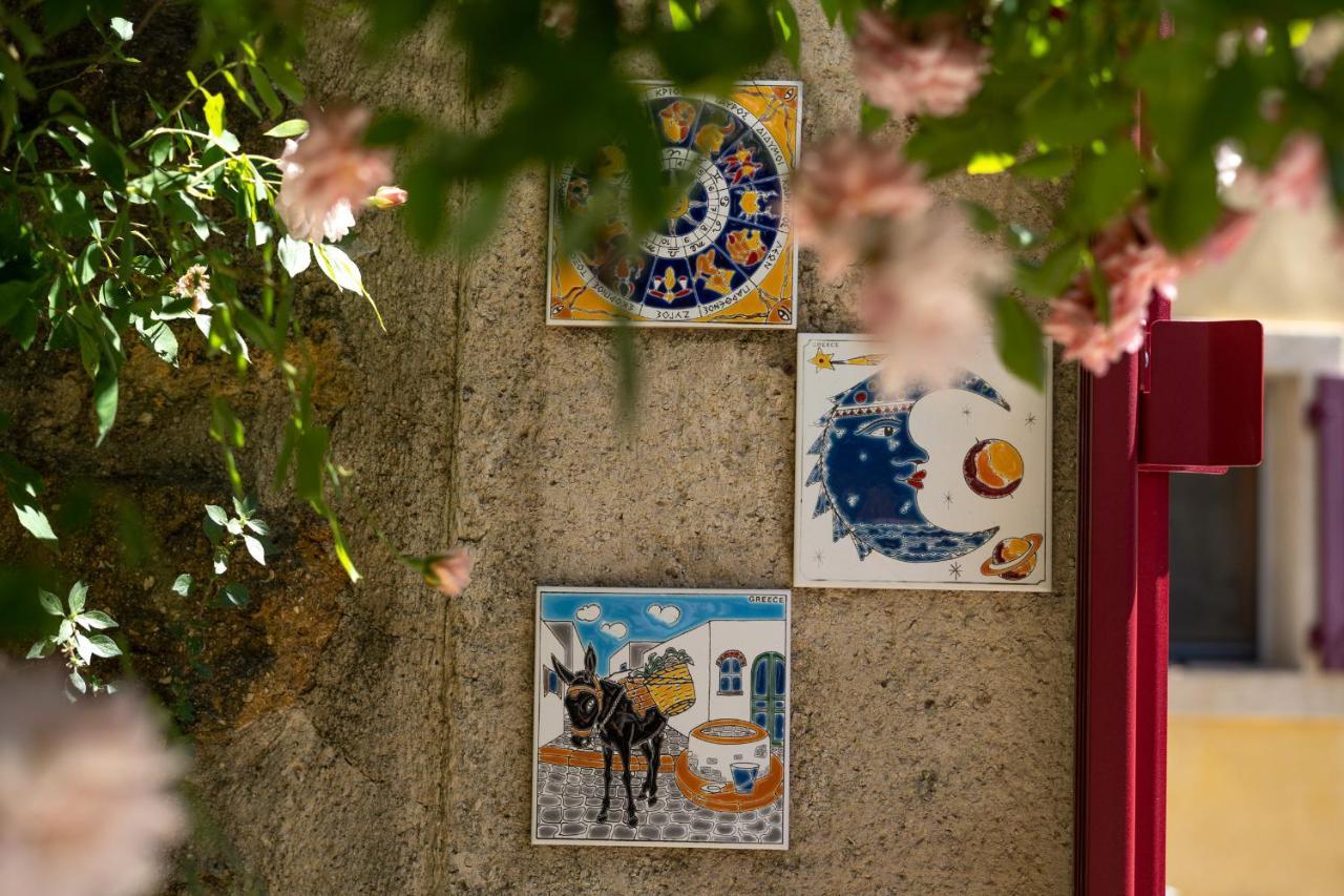 Une Chambre En Luberon Puyvert Kültér fotó